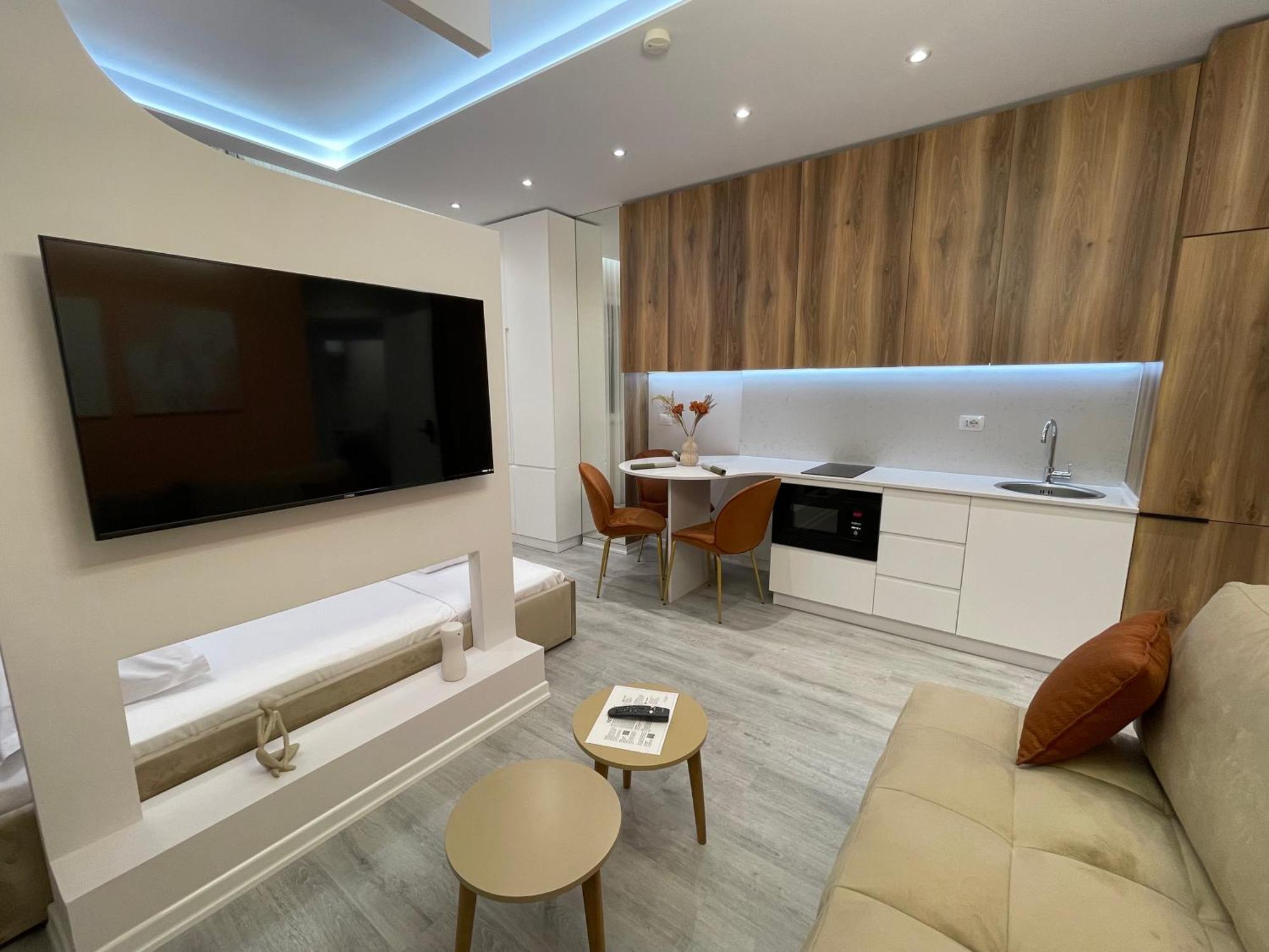 Scandi Apartaments Дуррес Екстер'єр фото